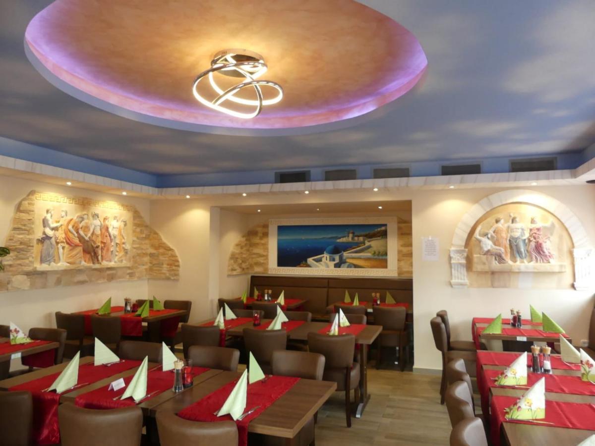 Hotel Akropolis Herford Bagian luar foto