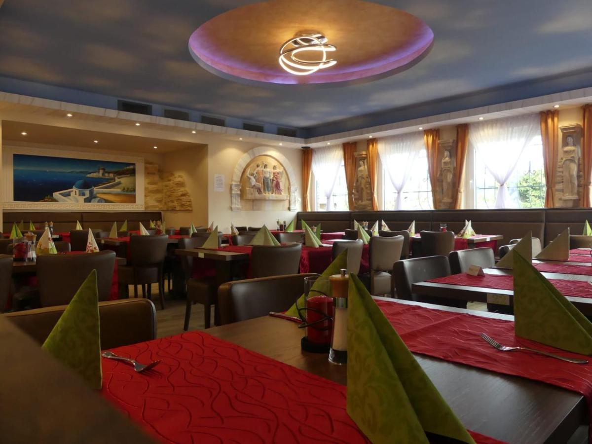 Hotel Akropolis Herford Bagian luar foto